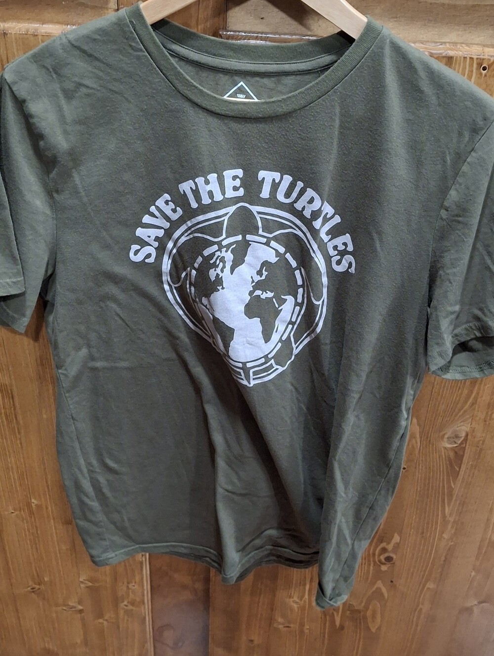 Save The Turtles Graphic Tee - Olive Green Short Sleeve Tee Mens Large